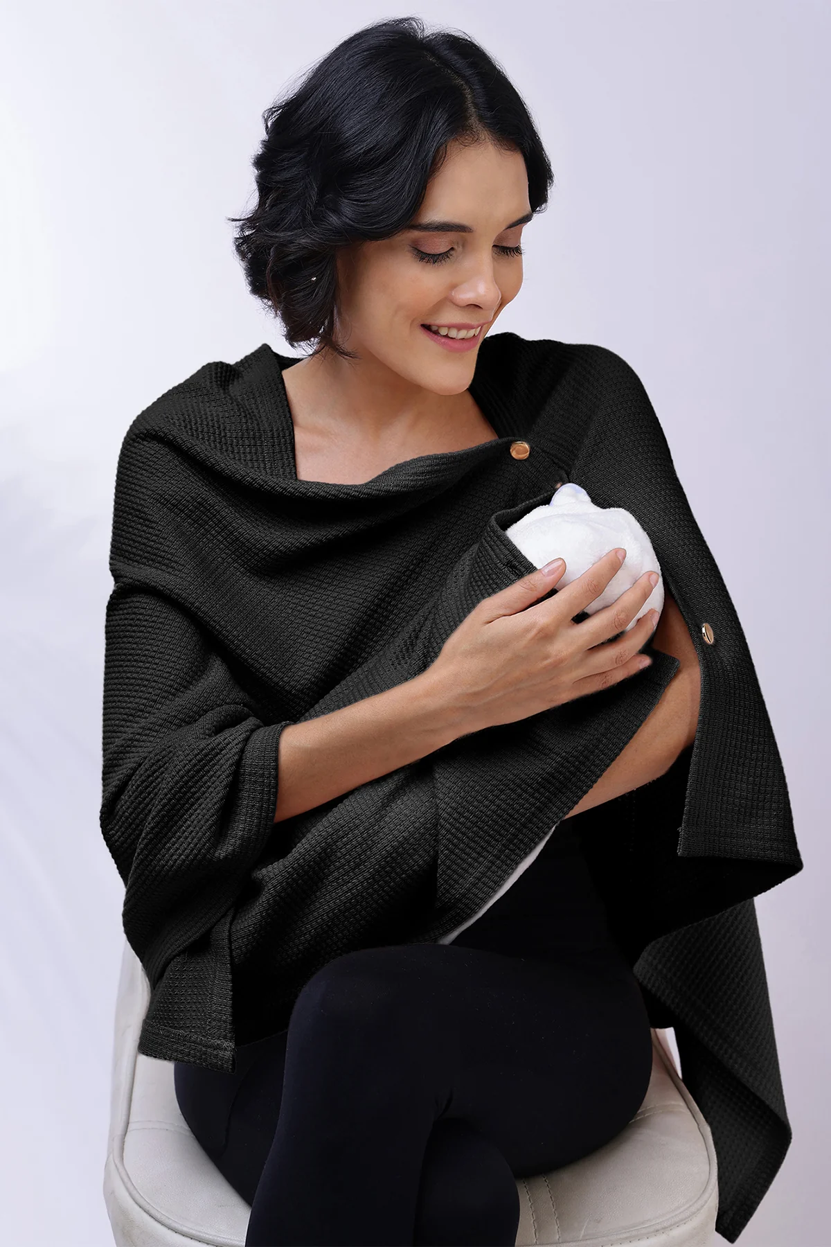 Amara Nursing Cover - Black - Image 10