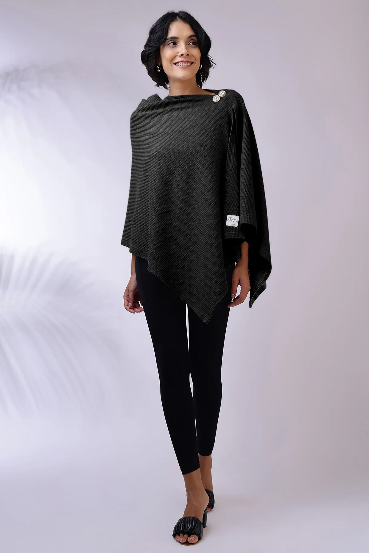 Diana Nursing Cover - Black - Image 9