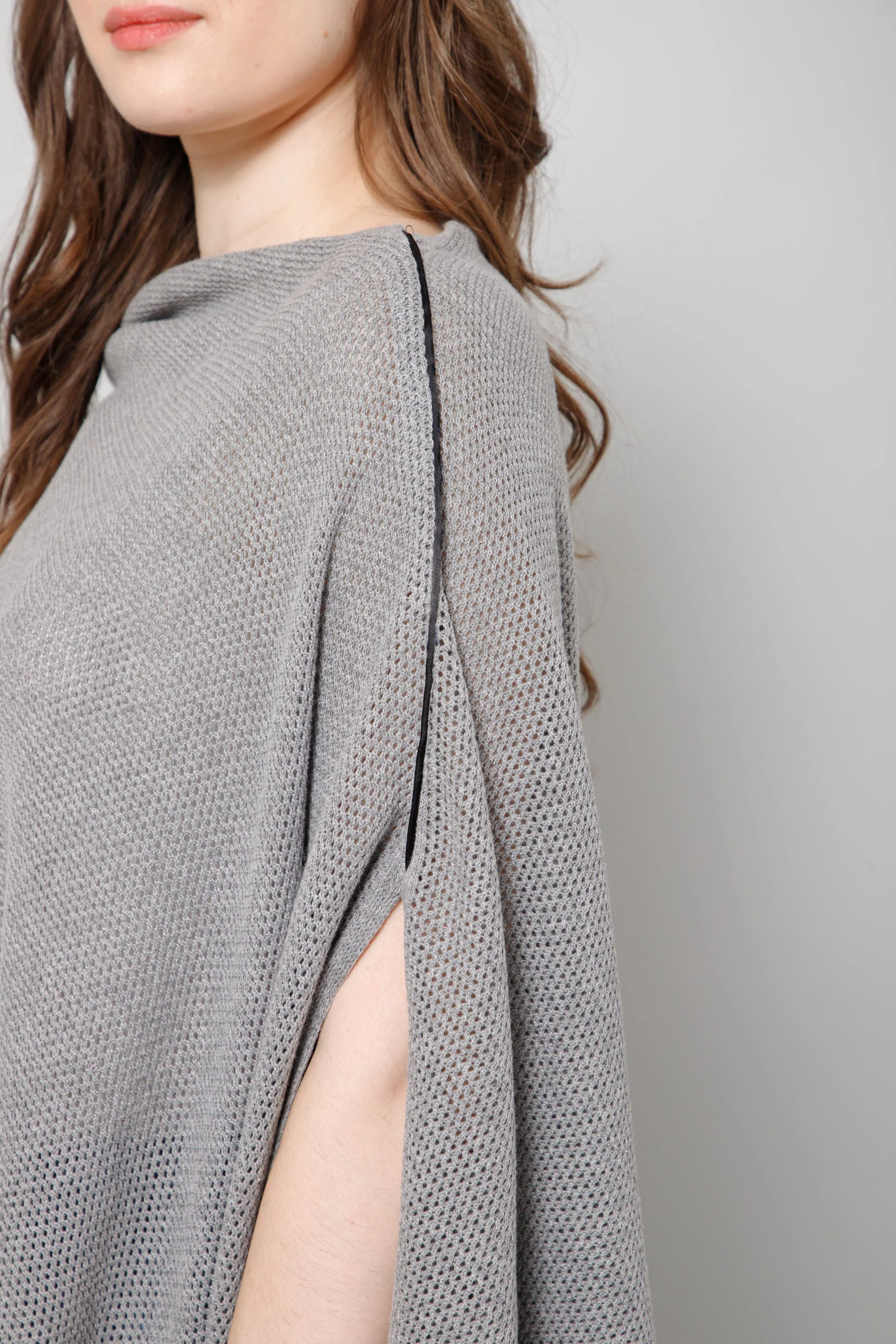 Graphite Grace Honeycomb Feeding & Nursing Cover - Image 7