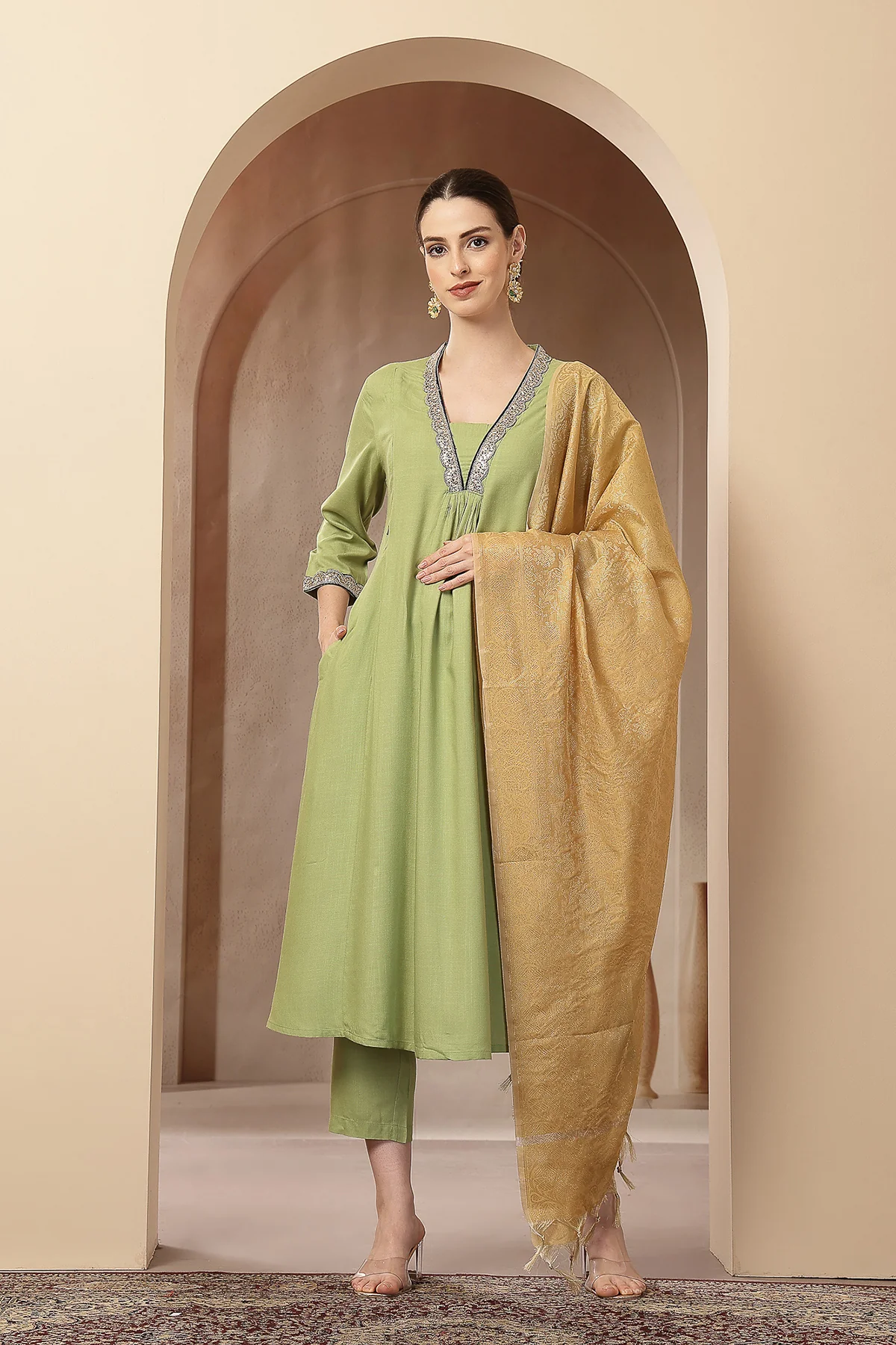 Maternity Concealed Zip Feeding Kurta Set with Dupatta - Parrot Green