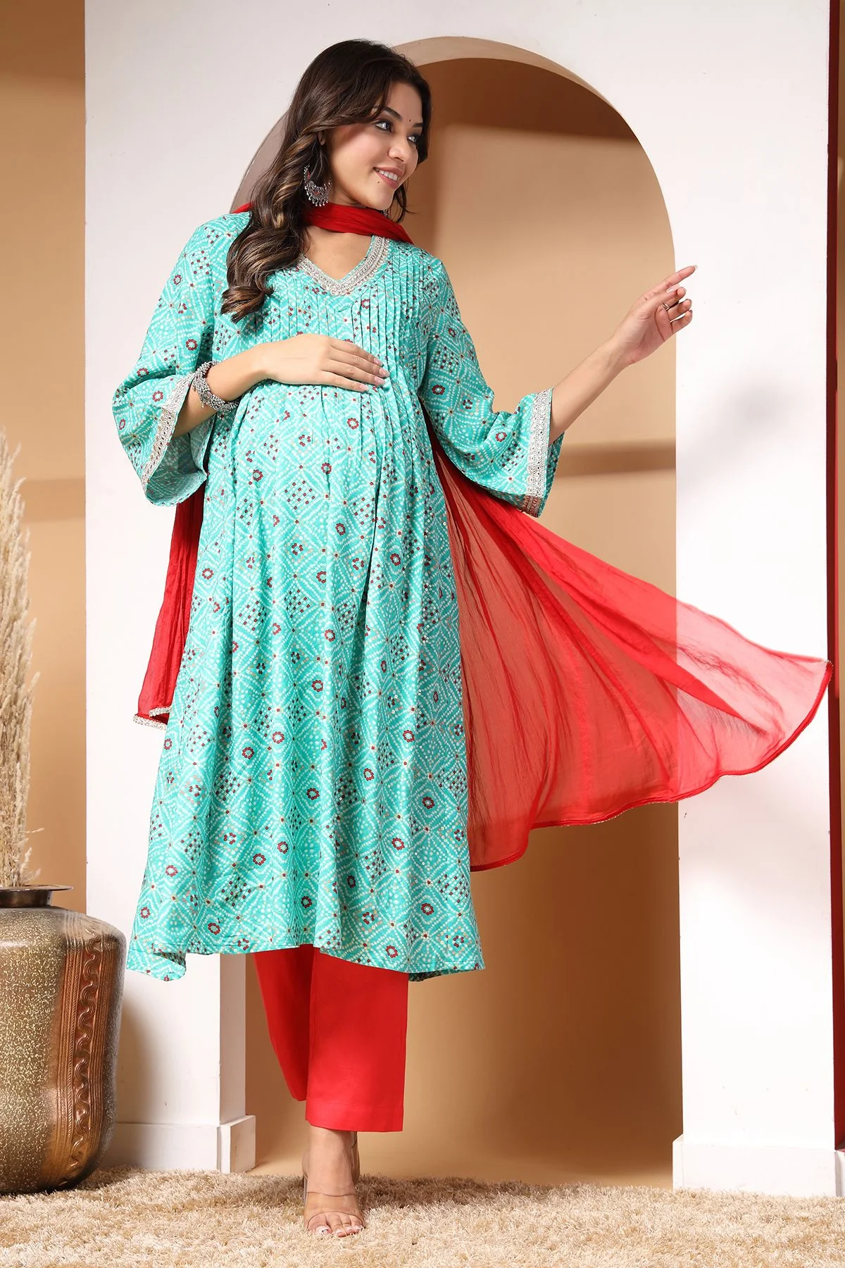 Ocean Oasis Maternity and Feeding Friendly Kurta Set - Image 3