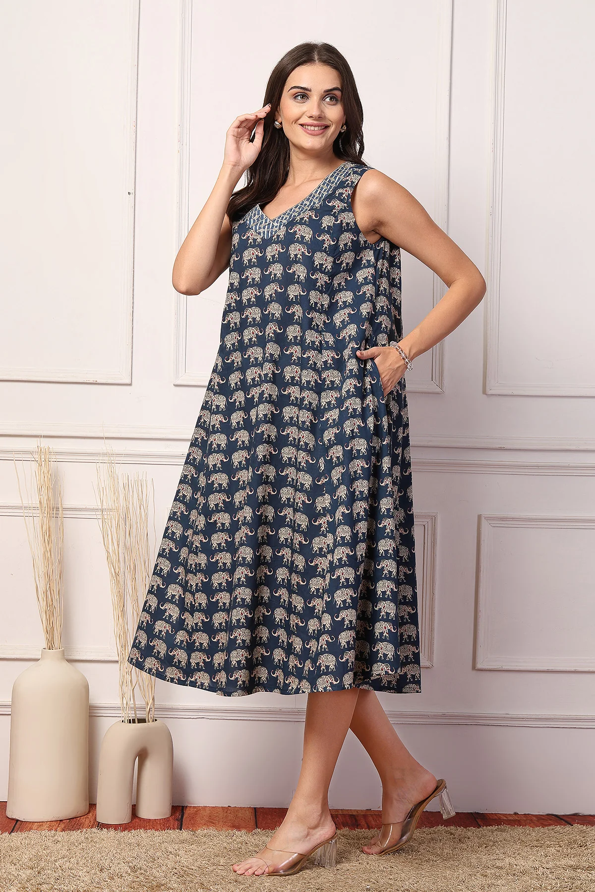 Sleeveless All Over Printed Maternity Feeding Dress - Navy - Image 4