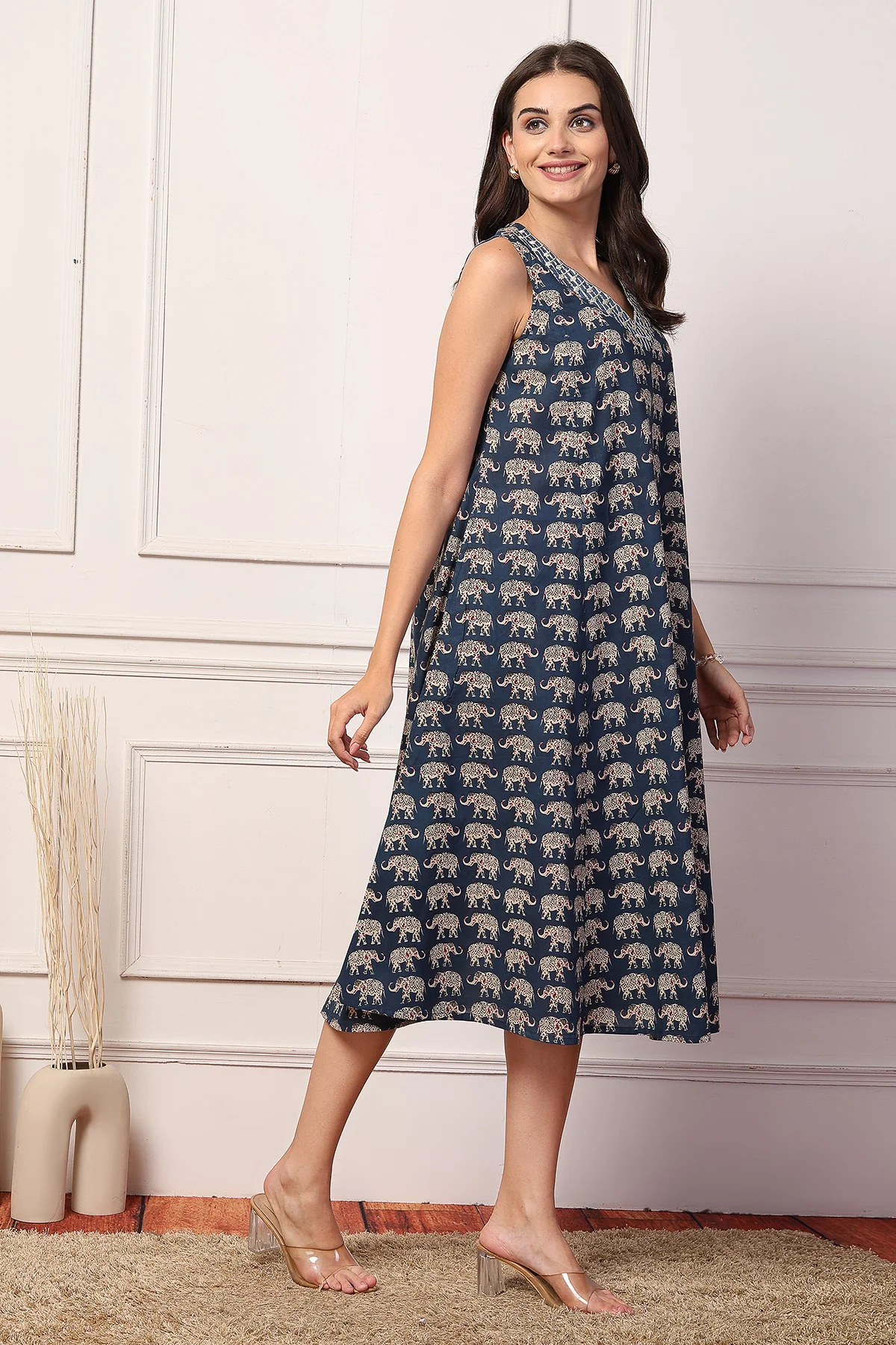 Sleeveless All Over Printed Maternity Feeding Dress - Navy - Image 5